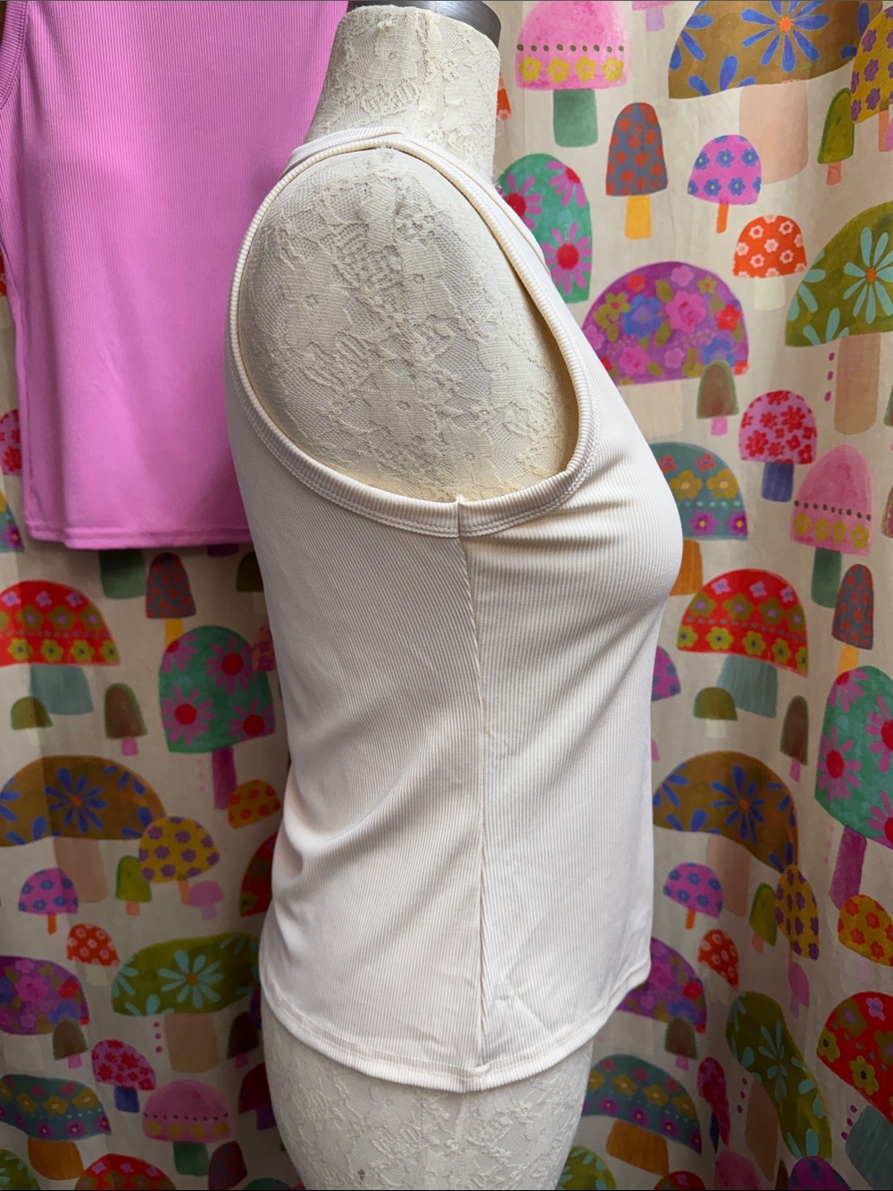 Women’s Ribbed Tank Top Bundle. Medium - Picture 3 of 8